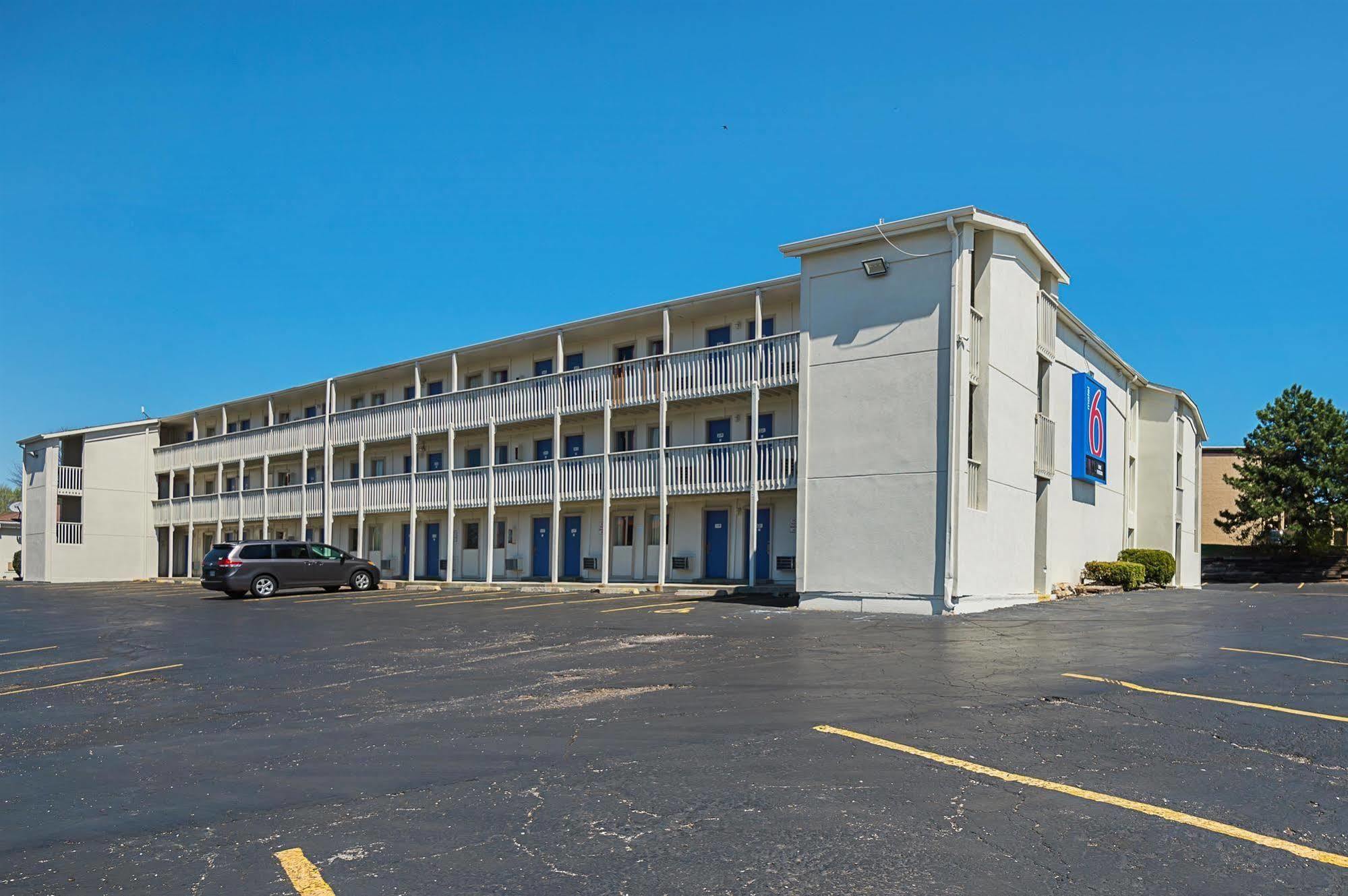 Motel 6-Blue Springs, Mo Exterior photo